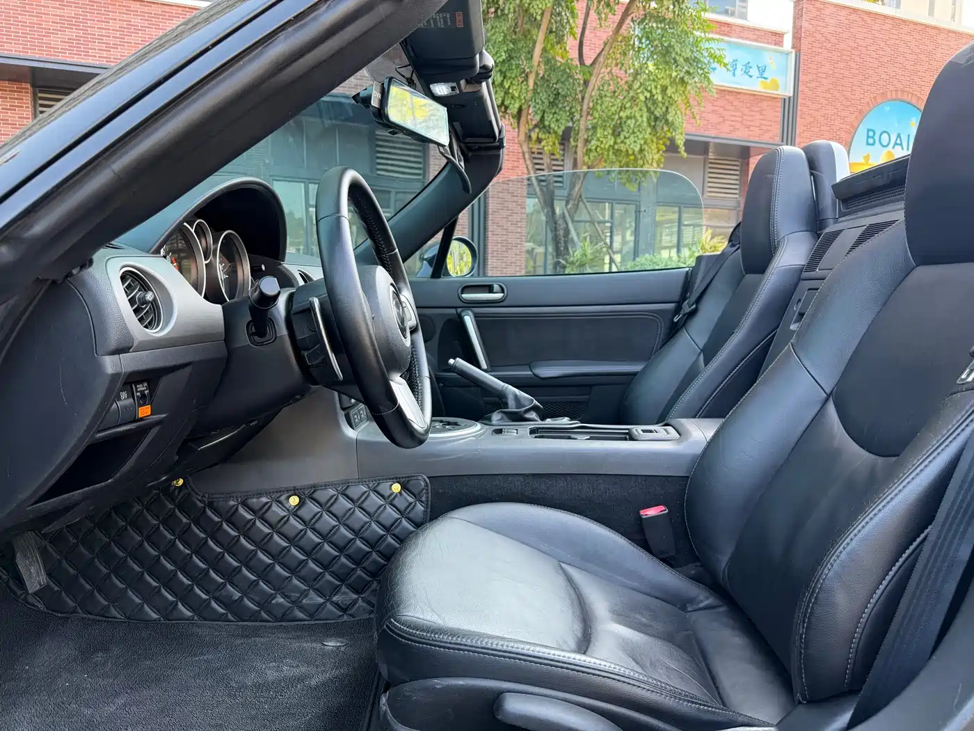 Mazda MX-5 2010 2009 2.0