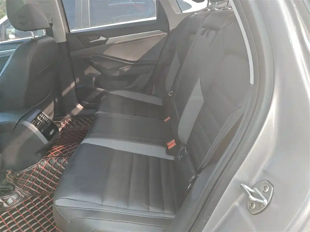 Volkswagen Sagitar 2019 200TSI DSG Comfort Edition China VI фото 17