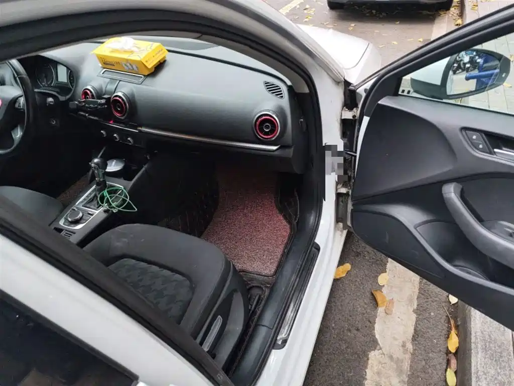 Audi A3 2016 Sportback 35 TFSI Progressive фото 20