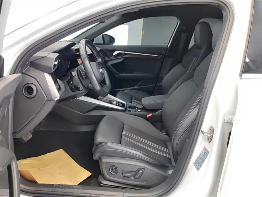 Audi A3 2024 Model Sportback 35 TFSI Fashion Sport фото 9