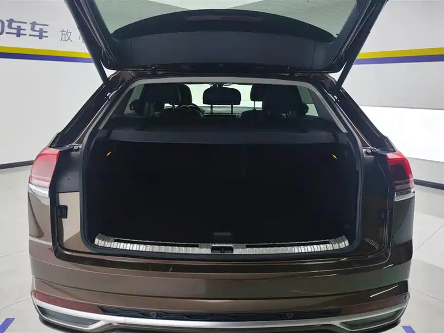 Volkswagen Teramont 2020 Teramont X 380TSI 4WD Premium Luxury фото 4