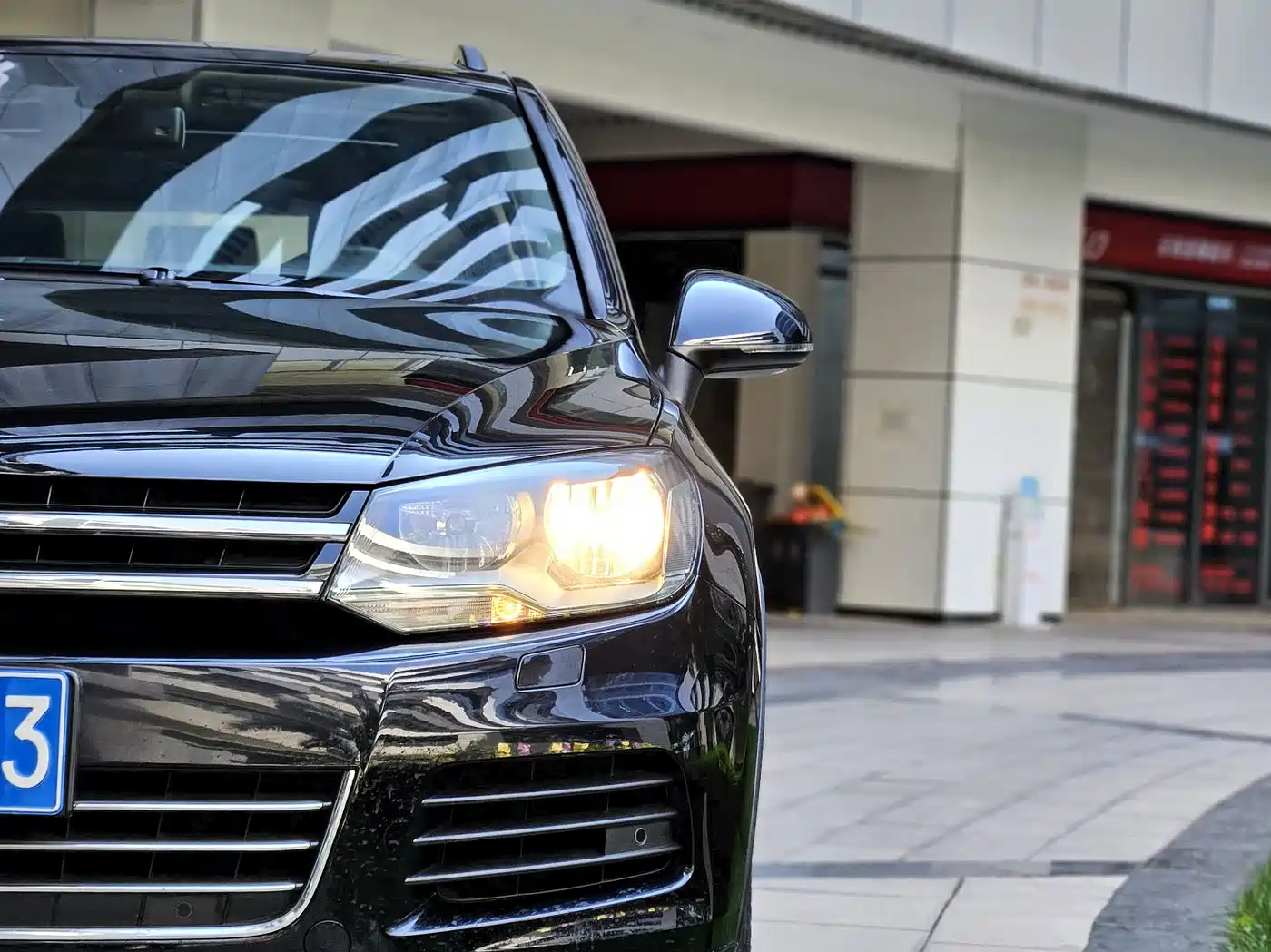 Volkswagen Touareg 2014 3.0TSI New Edge Edition фото 22