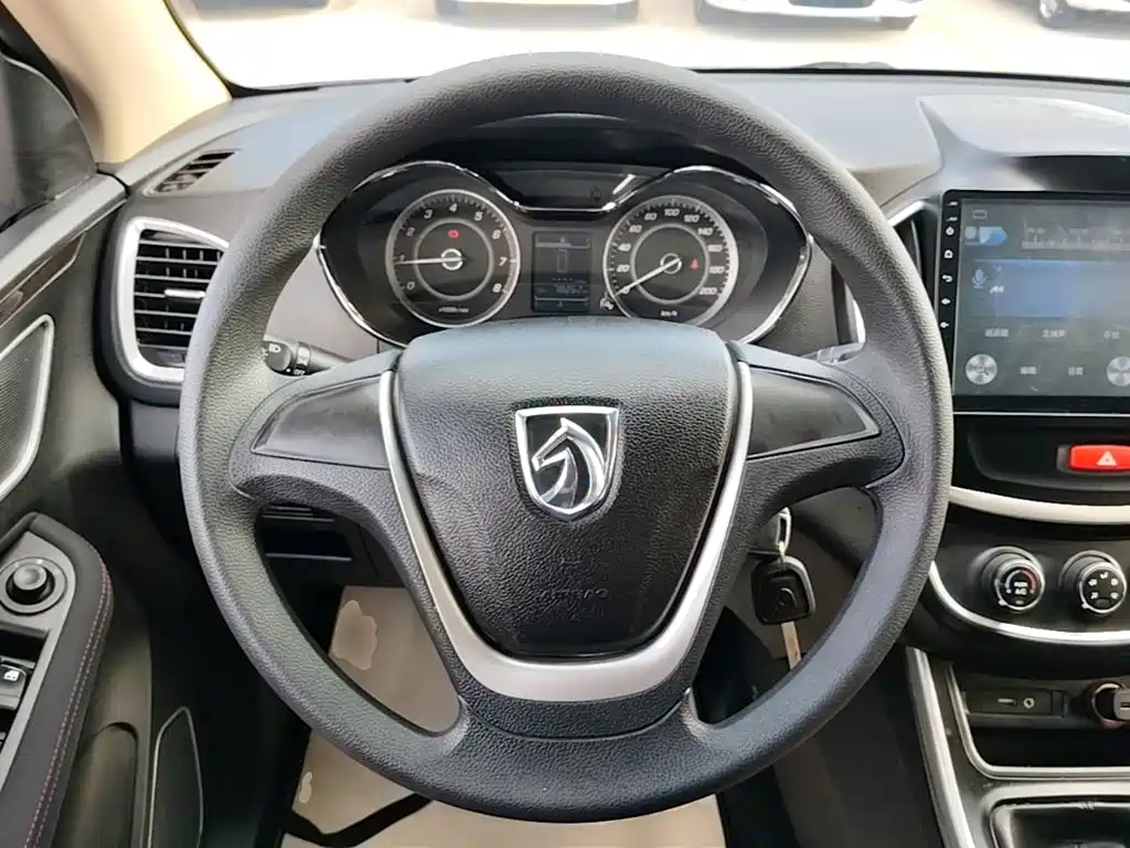 Baojun 560 2017 2016 1.8L Manual Value