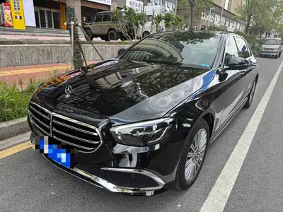 Mercedes-Benz E
