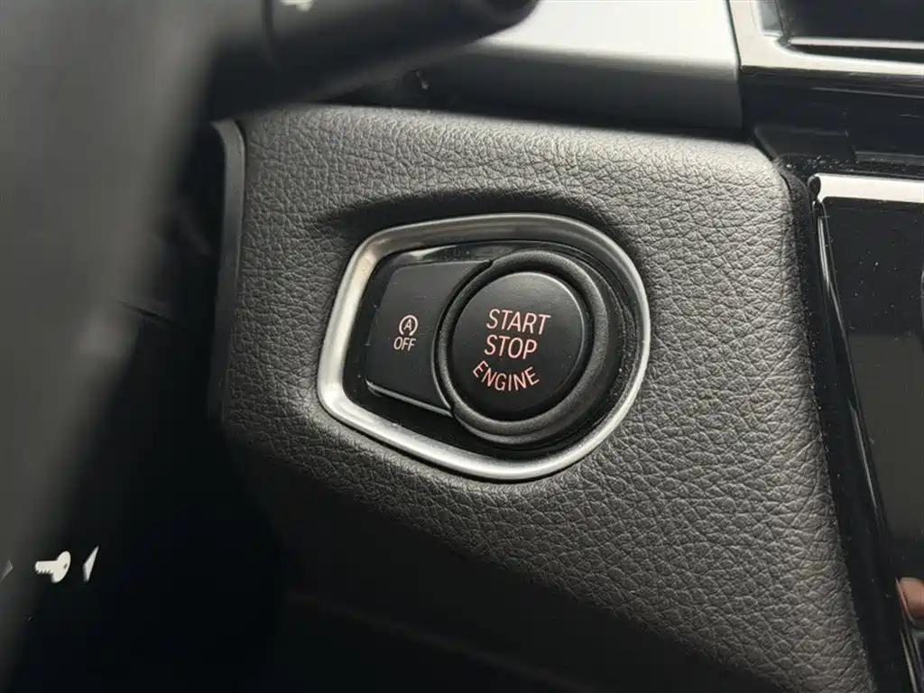 BMW 2 Series Touring 2016 220i Leading Model фото 12