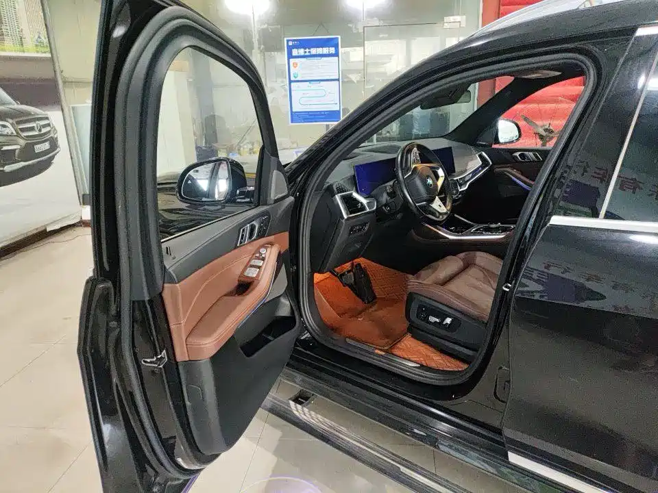 BMW X7 2023 2023 xDrive40i Leading Luxury Package