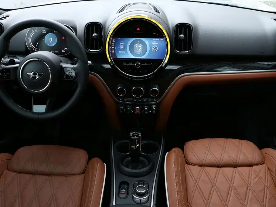 MINI COUNTRYMAN 2024 2023 Facelift 2.0T COOPER S ALL4 Connoisseur