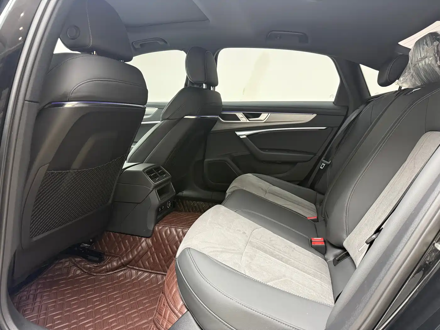 Audi A6L 2024 40 TFSI Luxury Dynamic фото 15