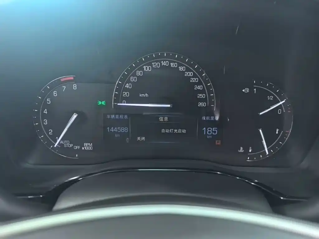 Cadillac XT5 2016 2016 28T AWD Luxury Model