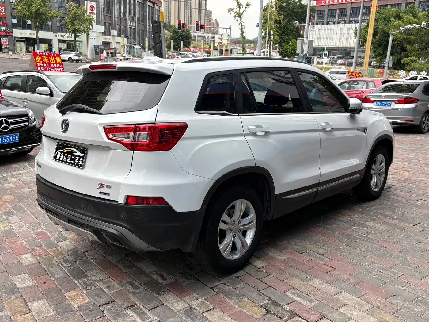 Фото 6 - Changan CS75