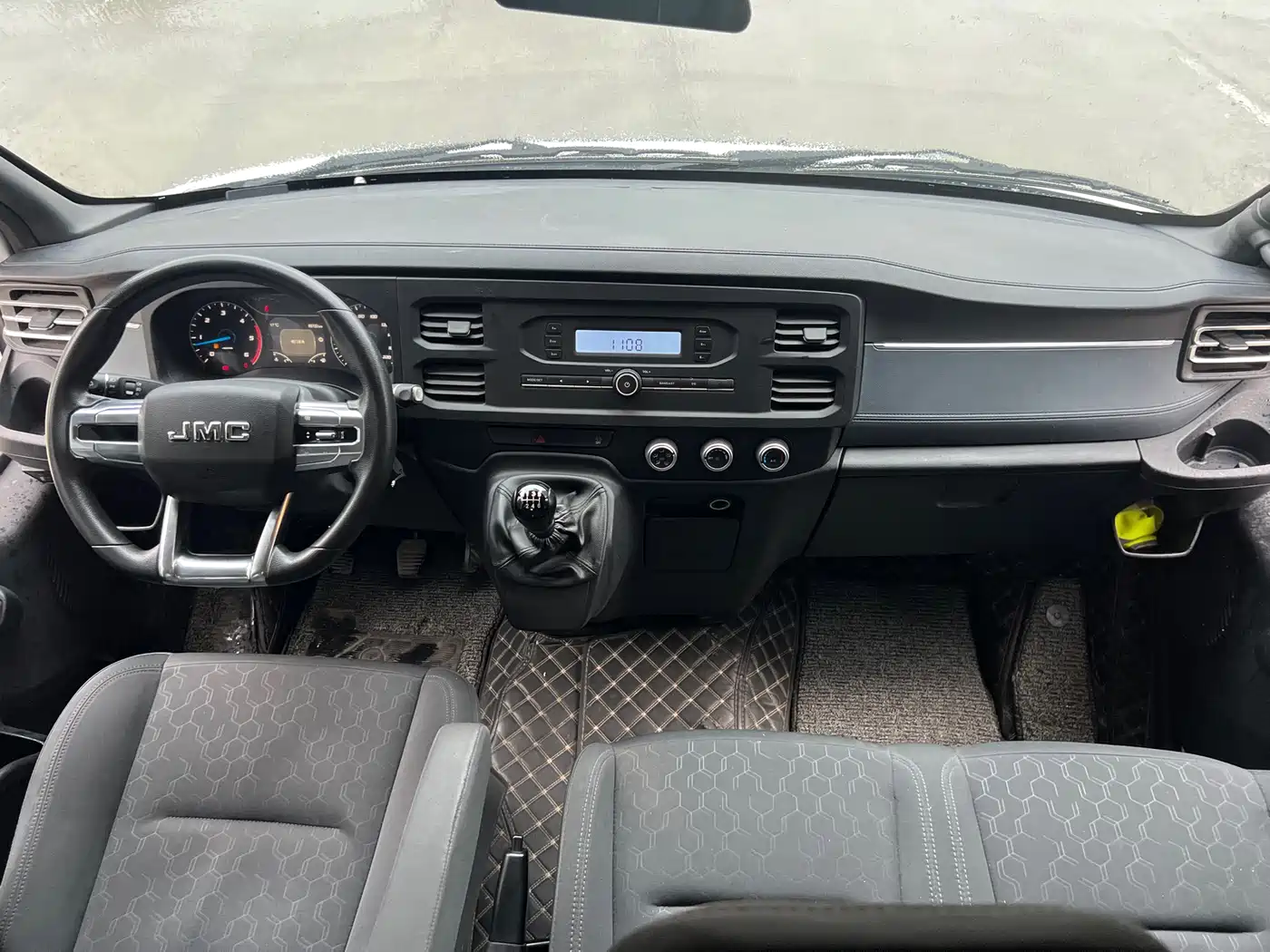 Jiangling JMC Fushun 2024 2023 2.0T Manual Medium Wheelbase Medium Roof Commercial Multi-Purpose Vehicle 7-Seater