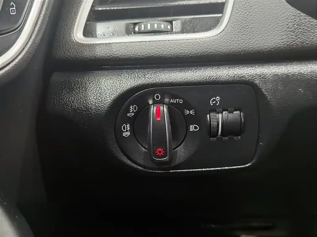 Audi Q3 2015 30 TFSI Comfort фото 21