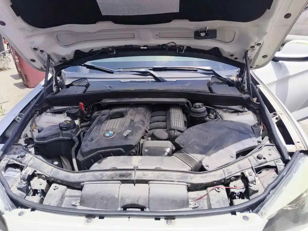 BMW X1 (Import) 2011 2010 xDrive25i