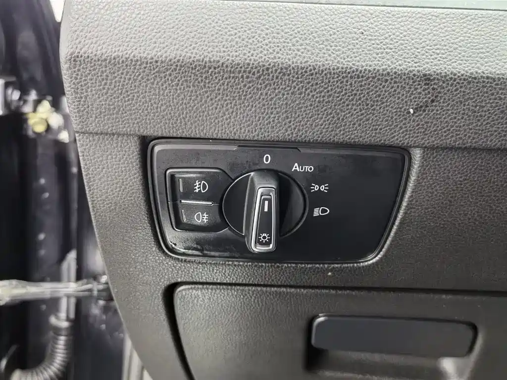 Volkswagen Magotan 2019 330TSI DSG Luxury China V фото 21