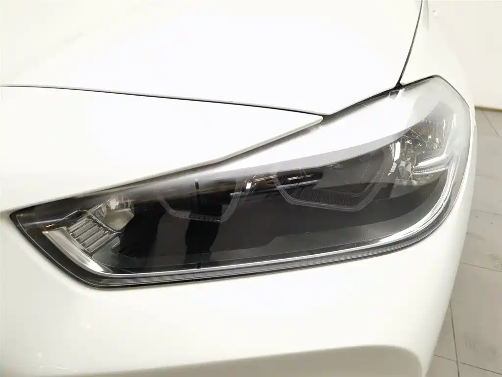 BMW X2 2021 Facelift sDrive25i Shadow Night Edition фото 7