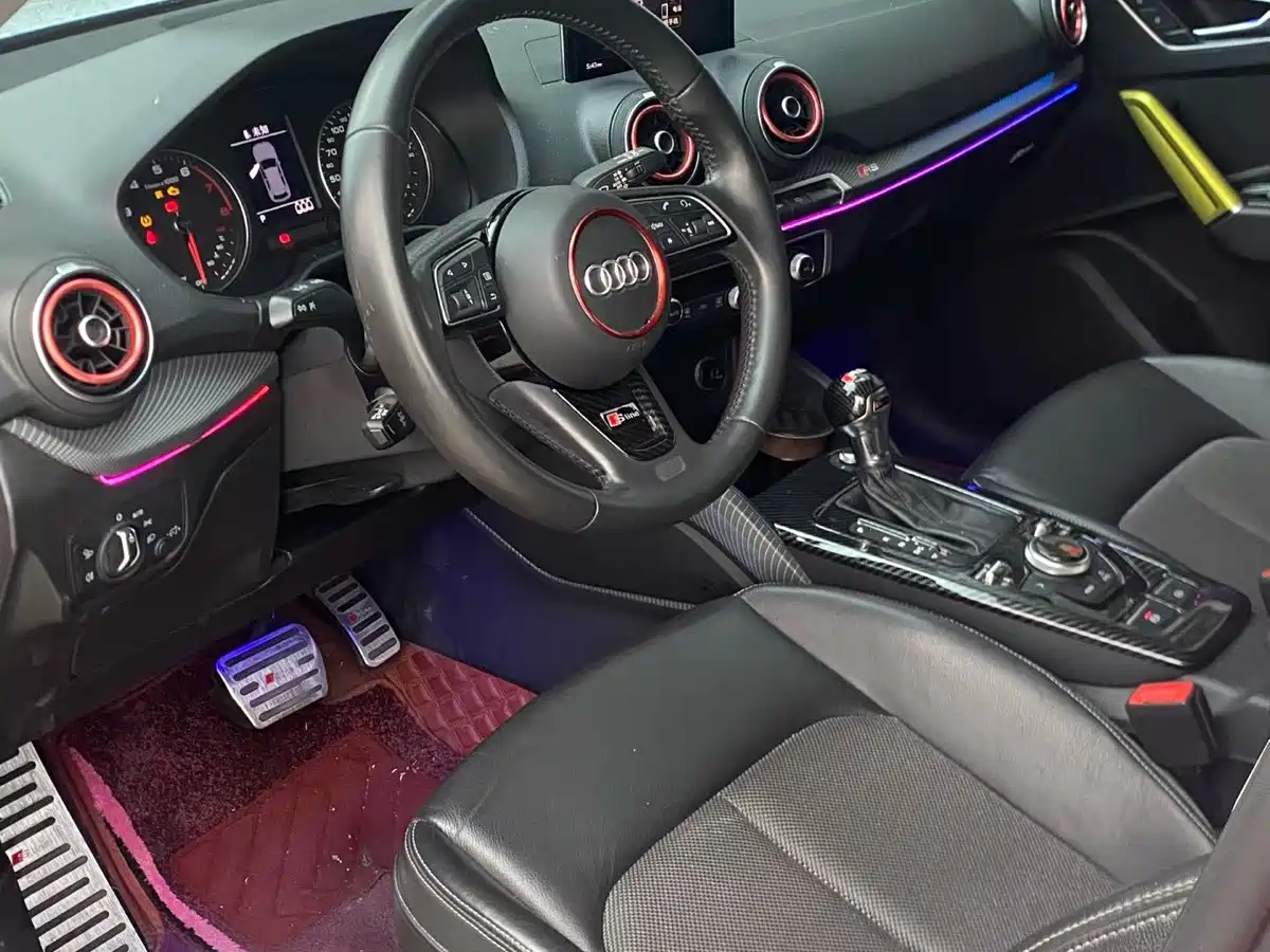 Фото 4 - Audi Q2L