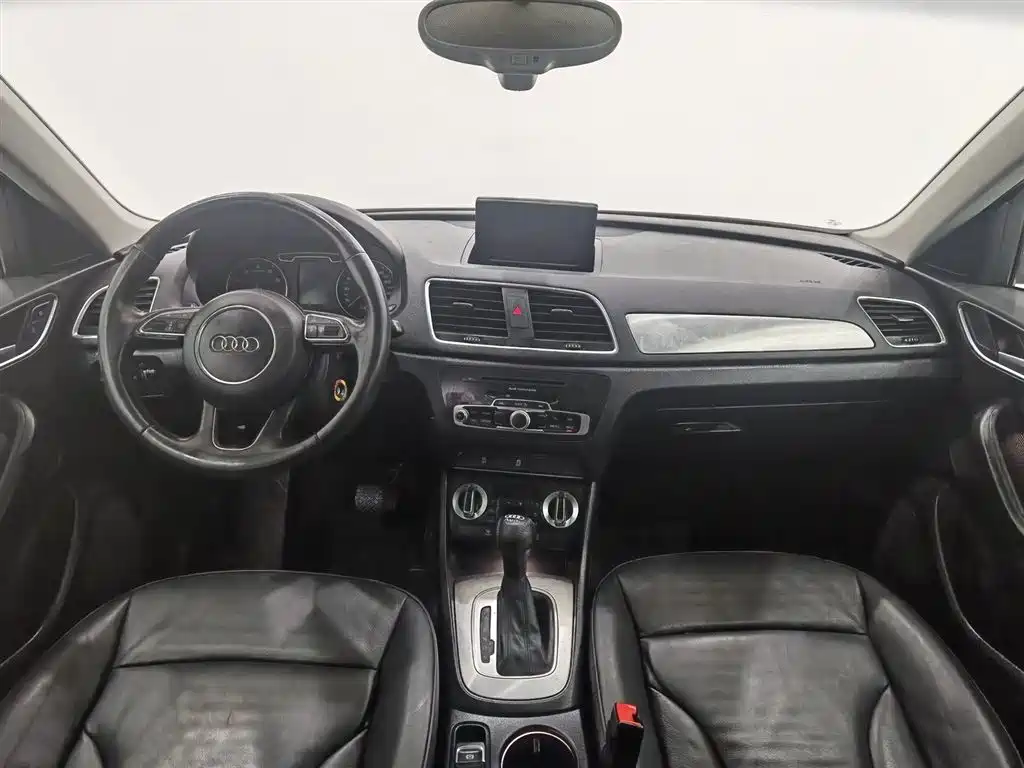 Audi Q3 2015 30 TFSI Comfort фото 5