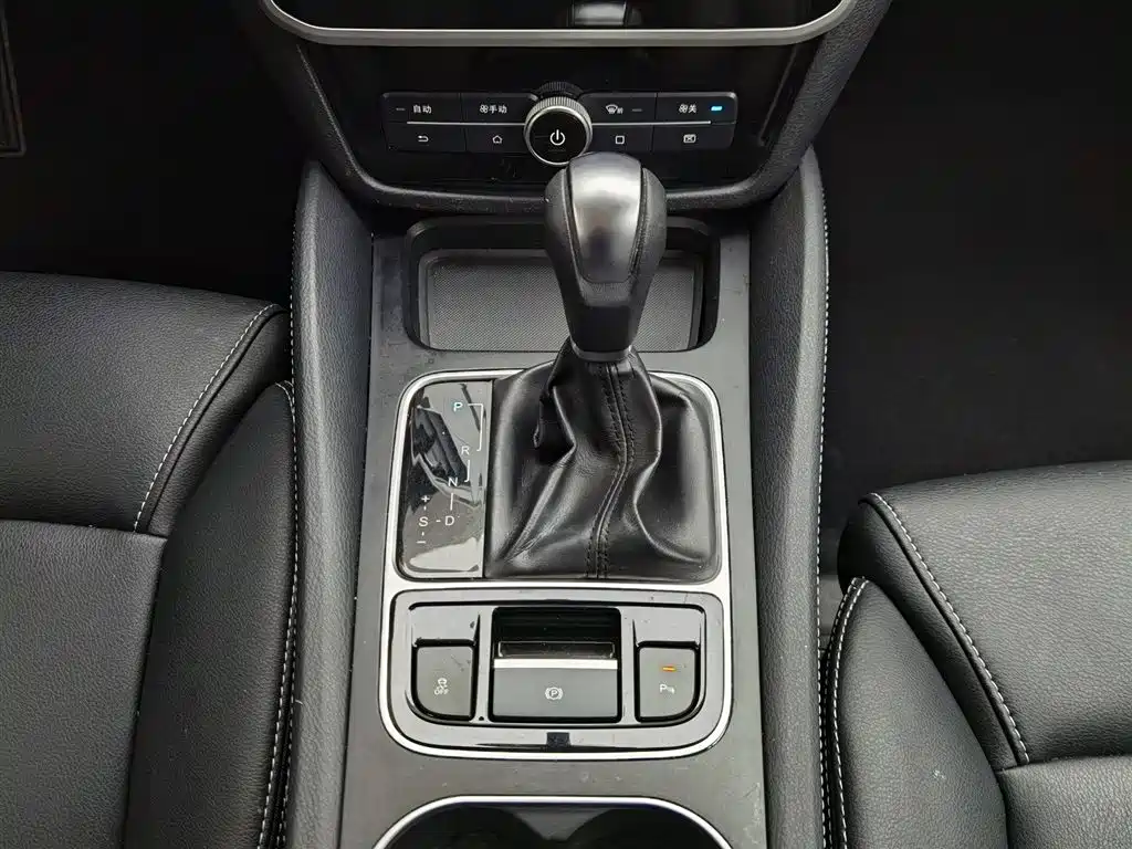 BYD Song MAX 2018 1.5T Automatic Smart Connected Premium 6-Seater фото 13