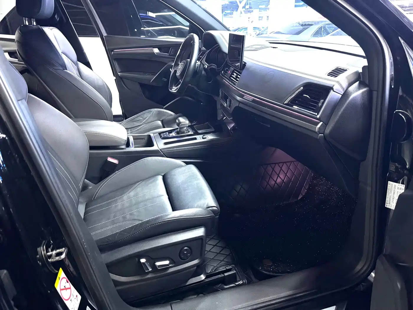 Фото 6 - Audi Q5L