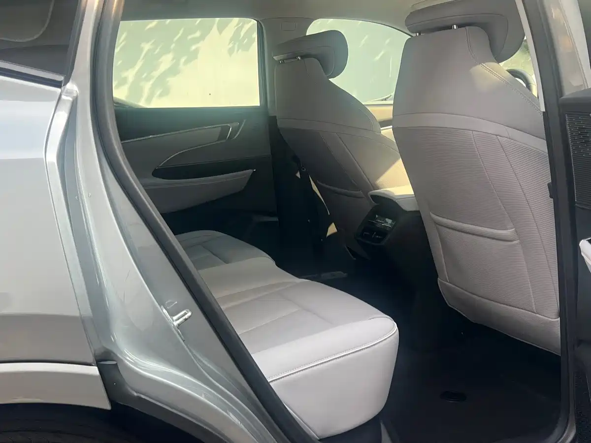 Buick E5 2023 2023 Premium Standard Range Edition