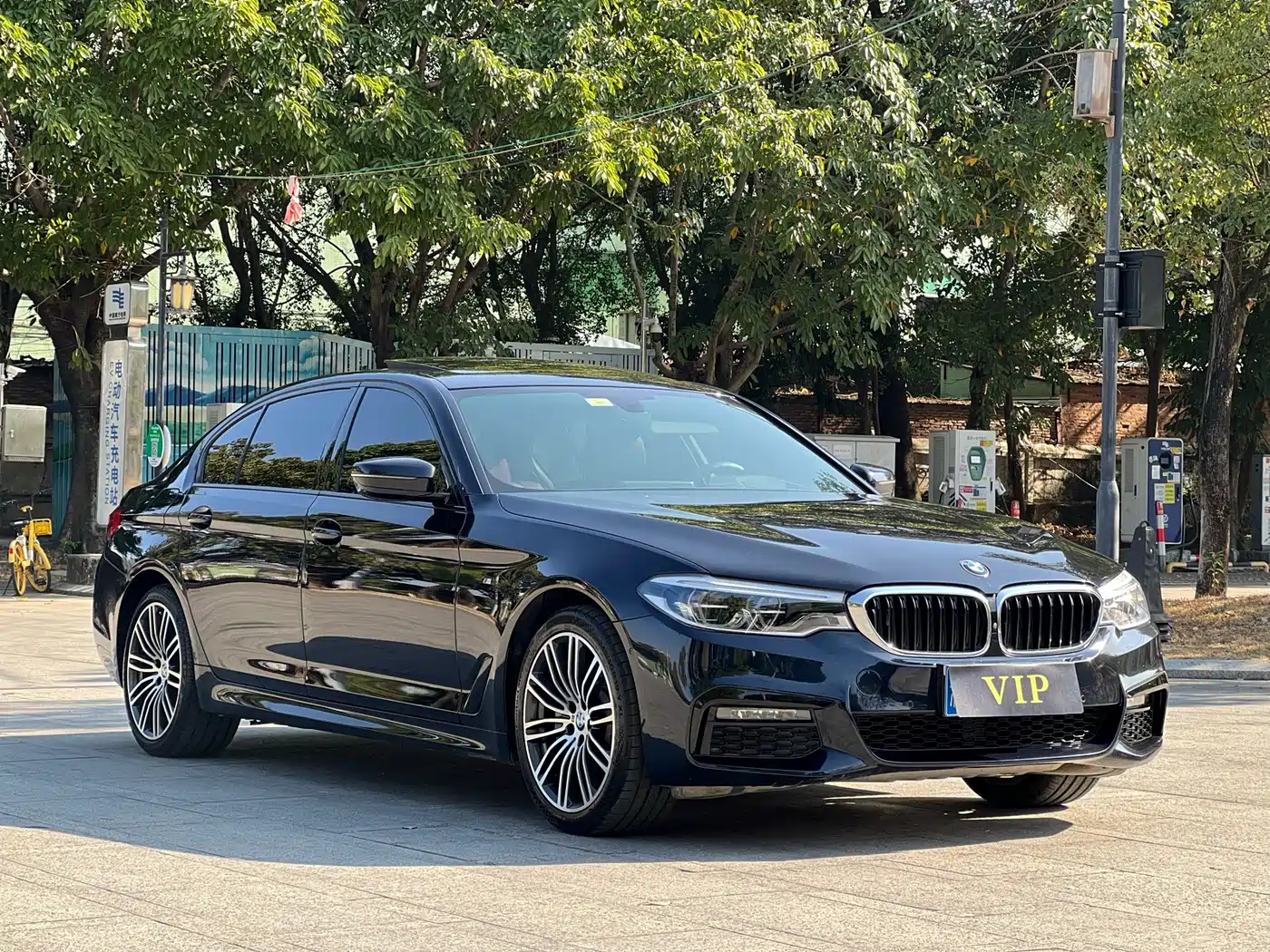 Фото 3 - BMW 5 Series