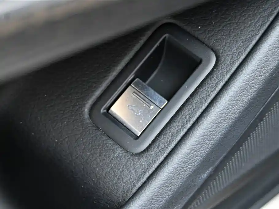 Audi A8 2024 Model A8L 50 TFSI quattro Premium Selection фото 24