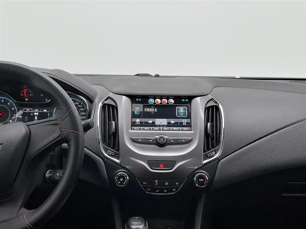Chevrolet Cruze 2018 Redline 320 Automatic Pioneer Edition фото 12