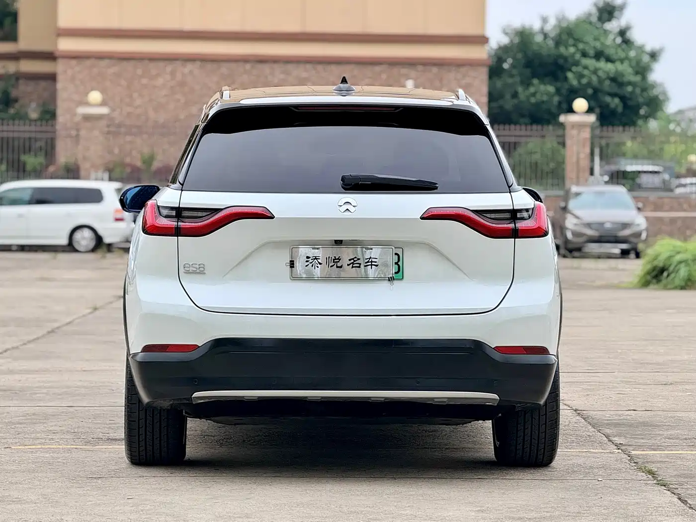 NIO ES8 2018 2018 Founder Edition