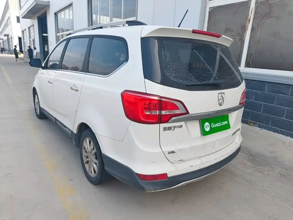 Photo 5 - Baojun 730