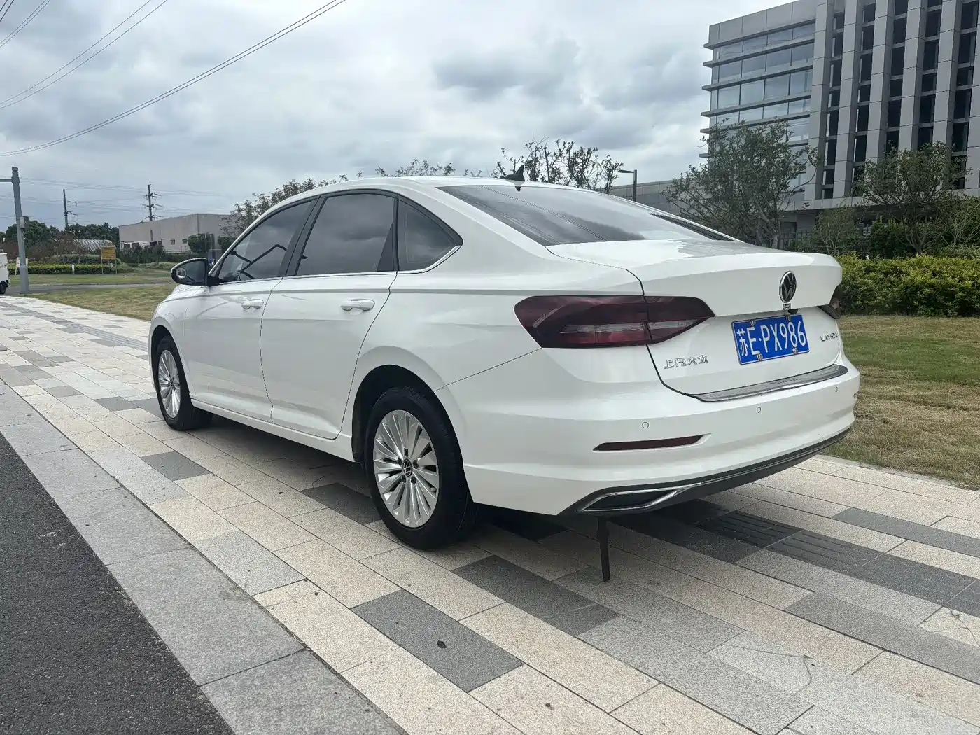 Фото 7 - Volkswagen Lavida