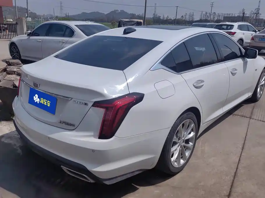 CADILLAC CT5