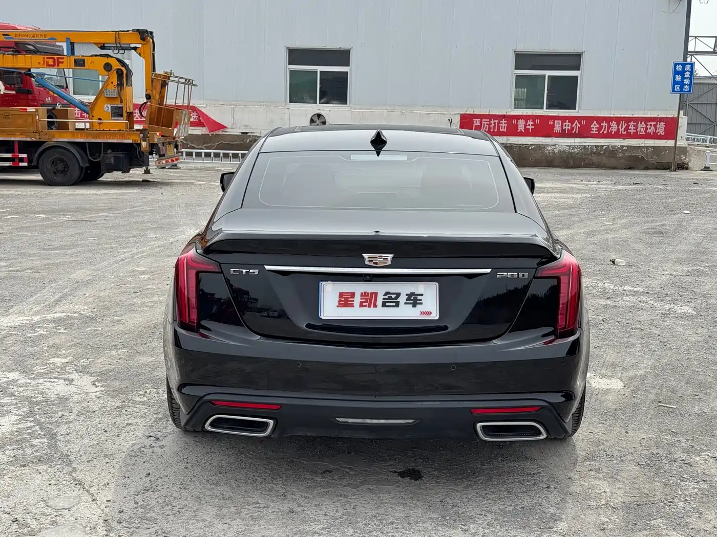 CADILLAC CT5
