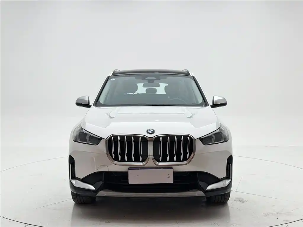 BMW X1 2023 sDrive20Li X Design Package фото 2