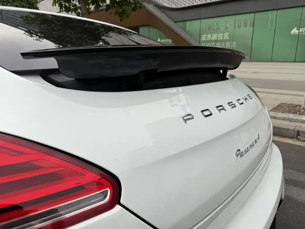 Porsche Panamera 2014 Panamera 4 3.0T фото 12