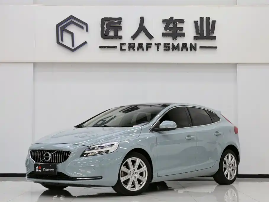 Volvo V40 2018 2018 T3 R-Design Edition