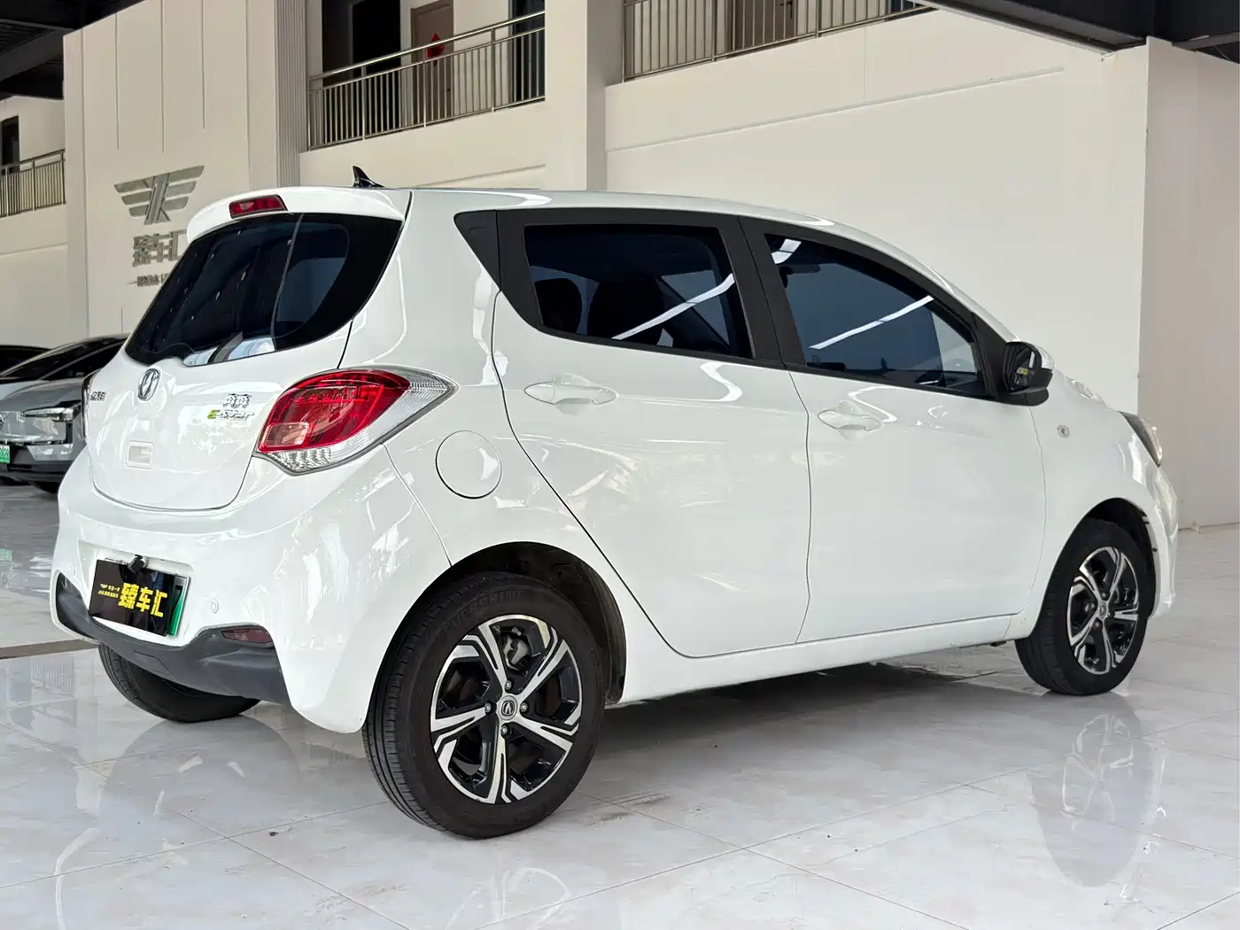Photo 6 - Changan Benben E-Star