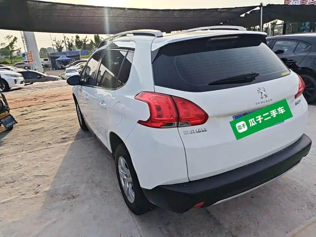صورة 23 - Peugeot 2008