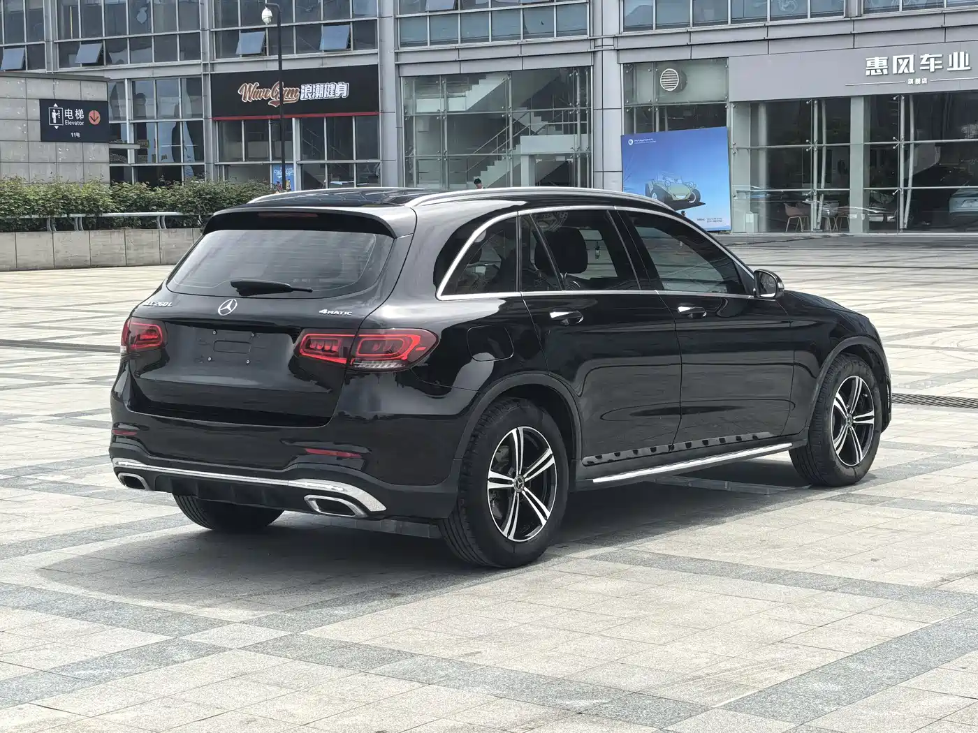 Mercedes-Benz GLC 2020 GLC 260 L 4MATIC Luxury фото 4