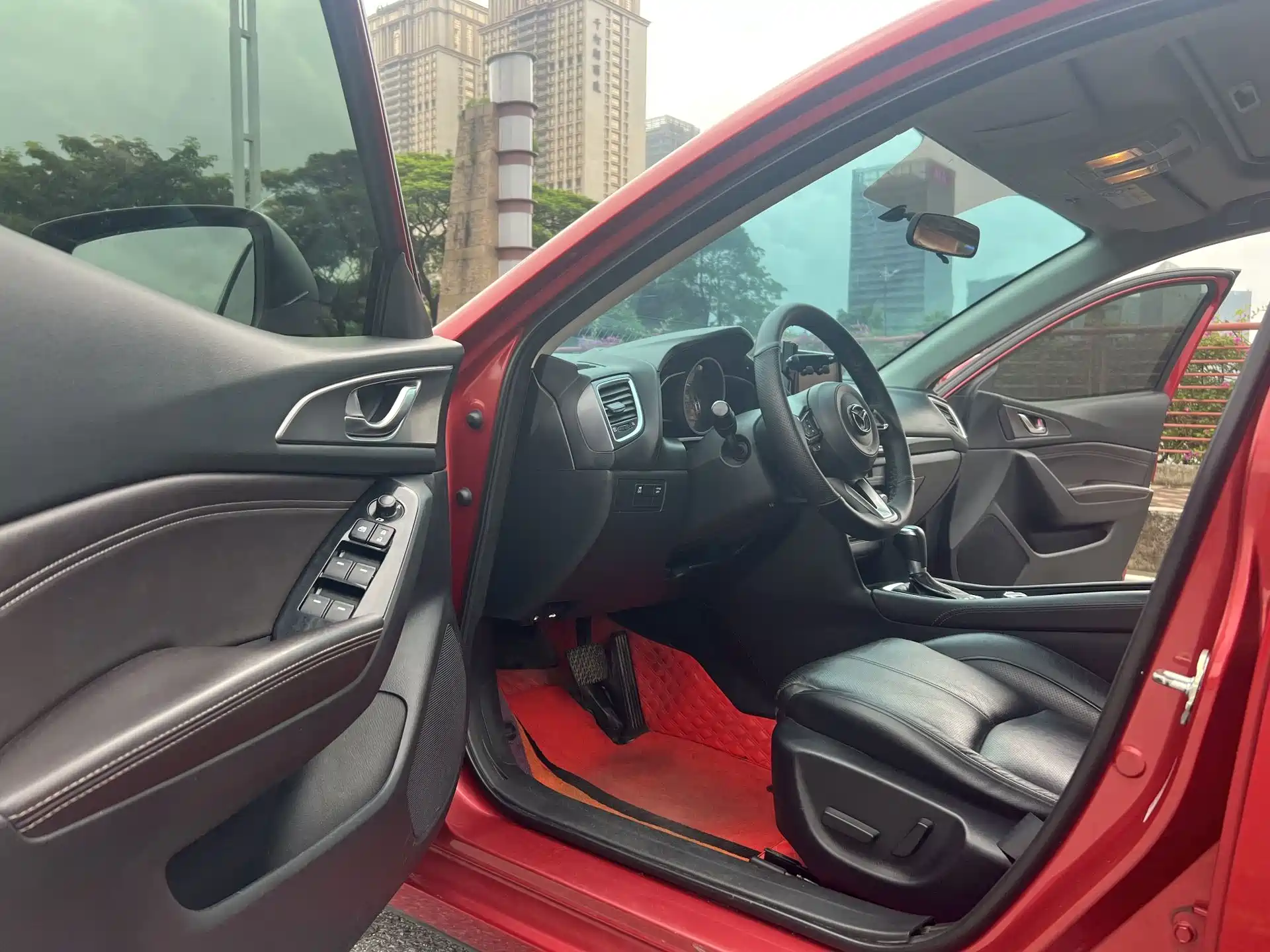 Фото 23 - Mazda Mazda 3