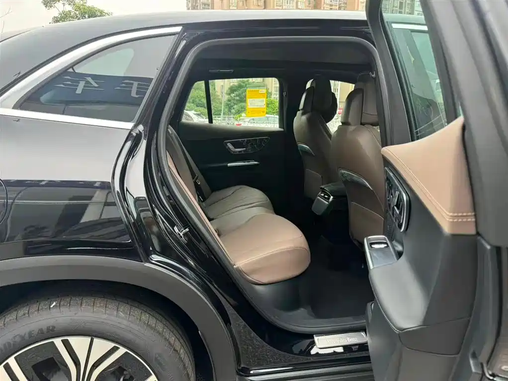 Mercedes-Benz EQE SUV 2026 2024 500 4MATIC Pioneer Edition