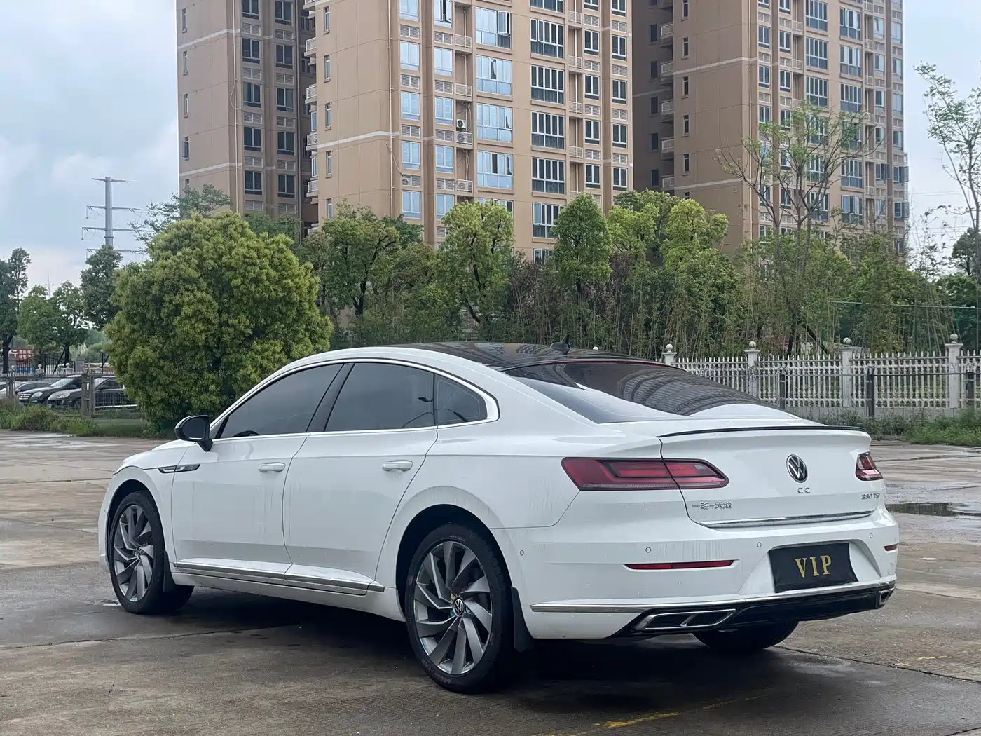Volkswagen FAW-Volkswagen CC 2024 380TSI Eye-catching Edition фото 9