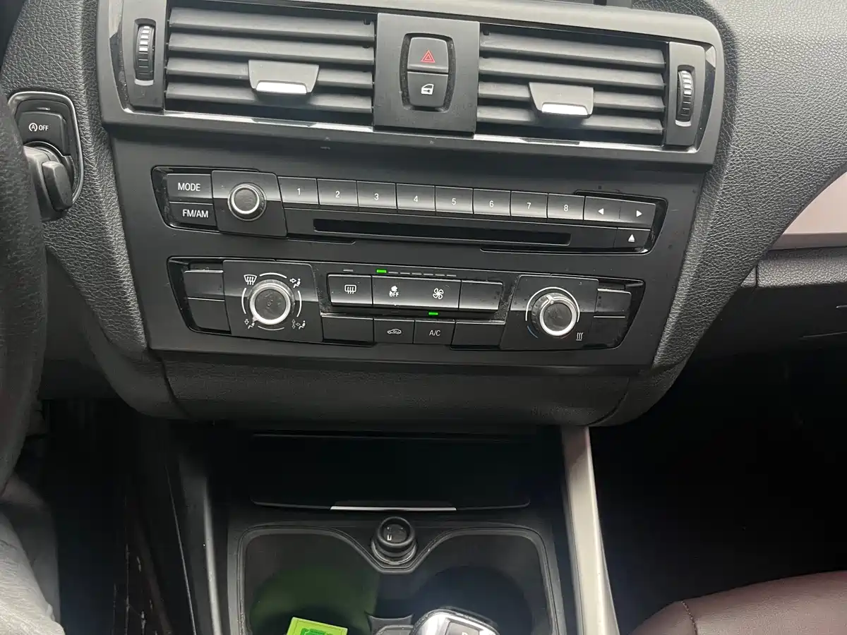BMW 1 Series (Import) 2013 Facelift 116i Leading Model фото 13