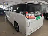 Фото 5 - Toyota Vellfire
