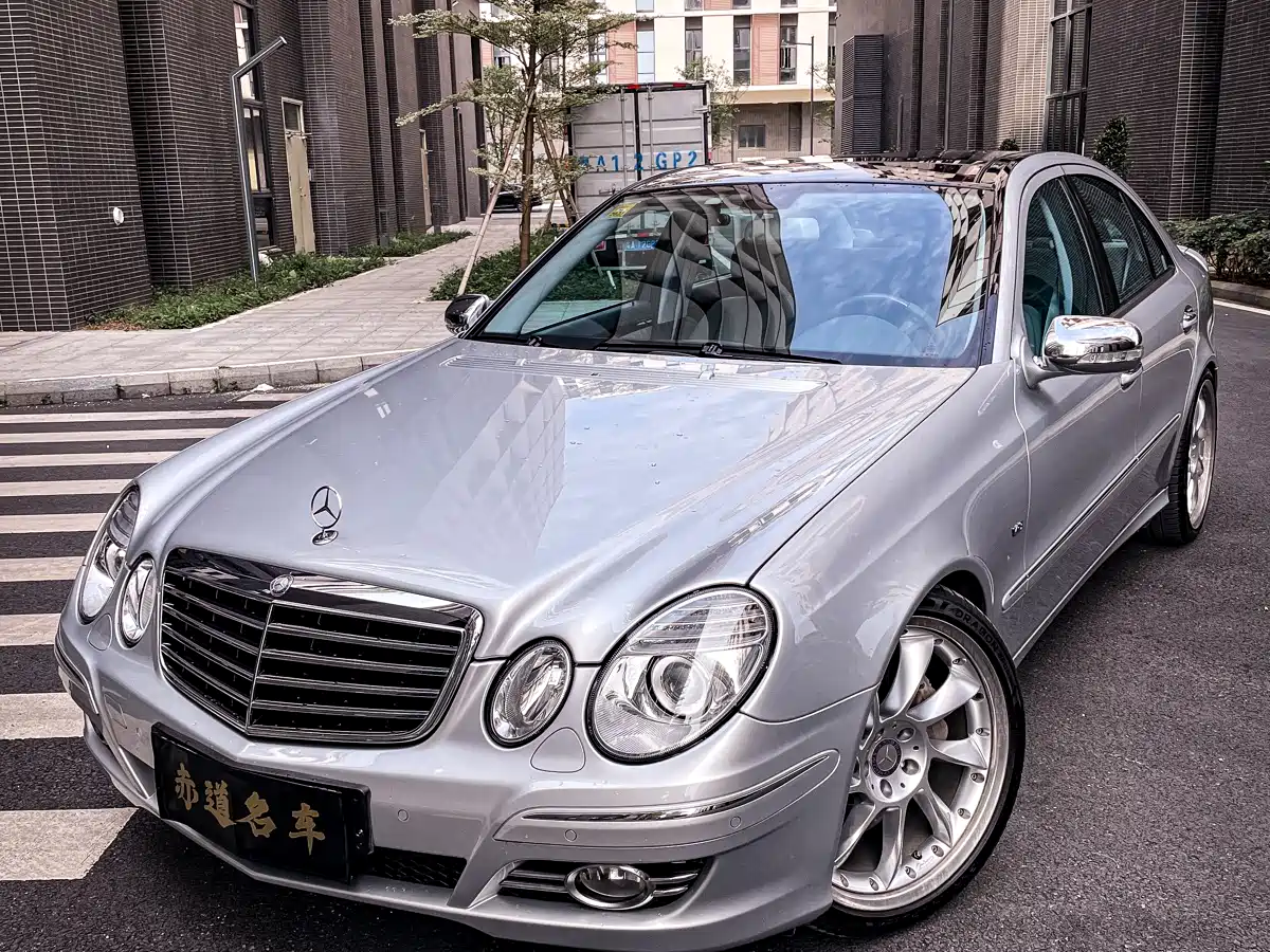 Mercedes-Benz E-Class (Import) 2006 E 500 Fashion фото 7