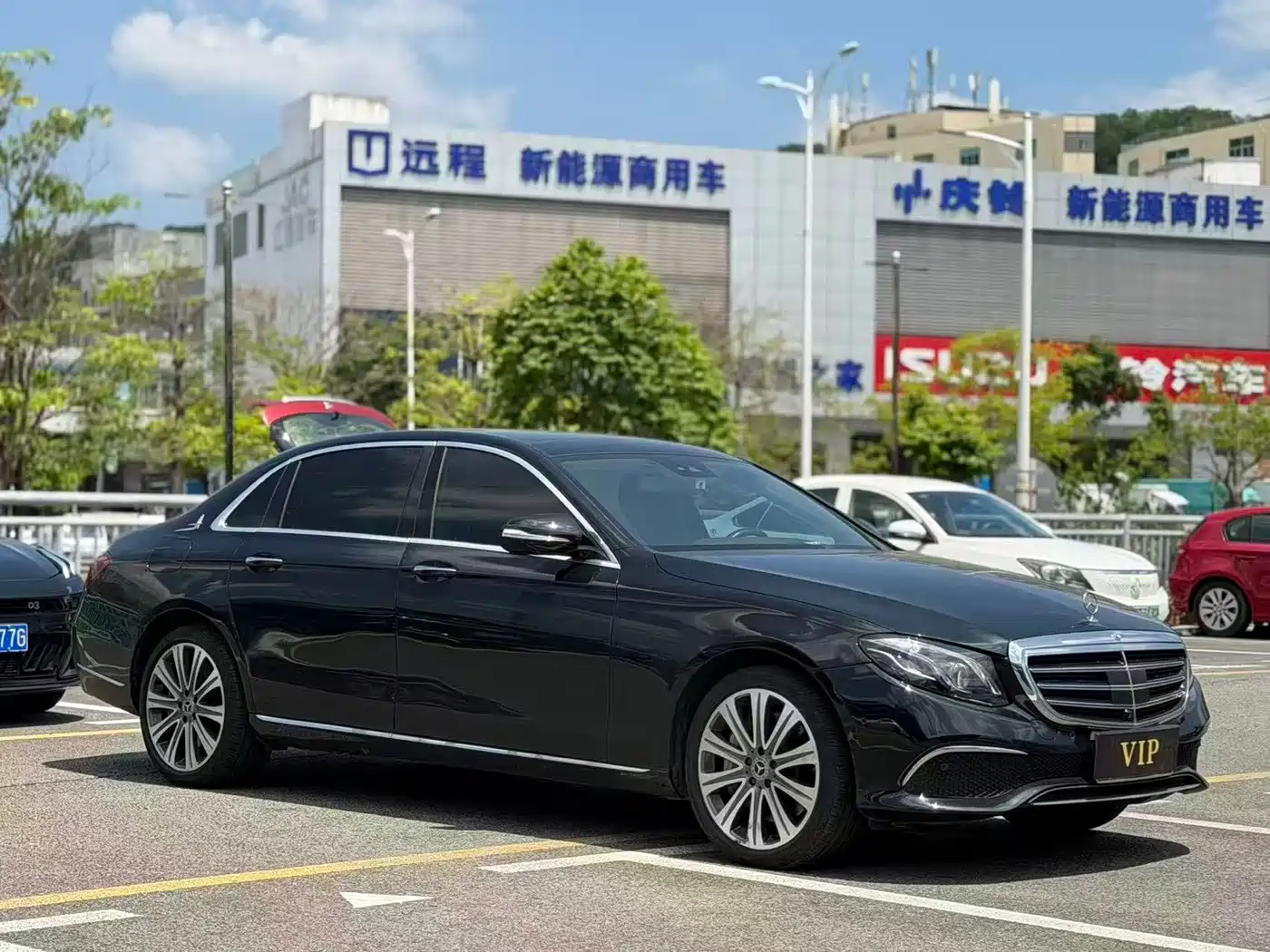 Photo 3 - Mercedes-Benz E-Class