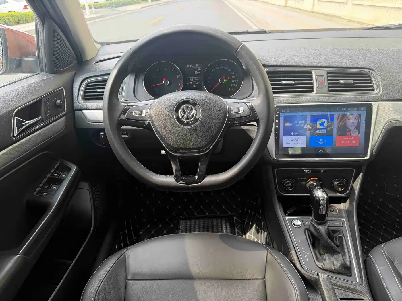 Volkswagen Lavida Tour 2017 2017 230TSI DSG Comfort Edition