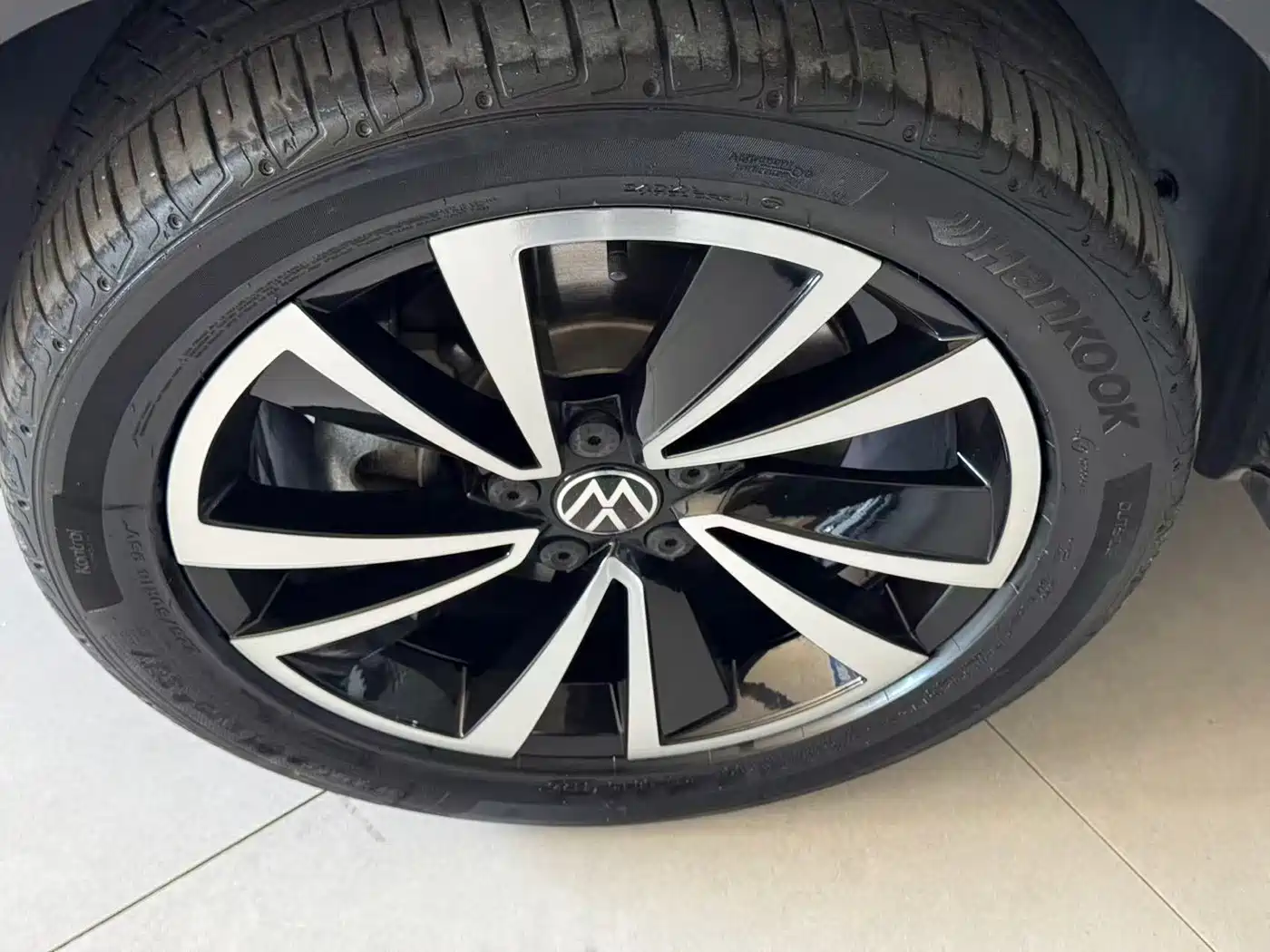 Volkswagen Tharu, миниатюра 3