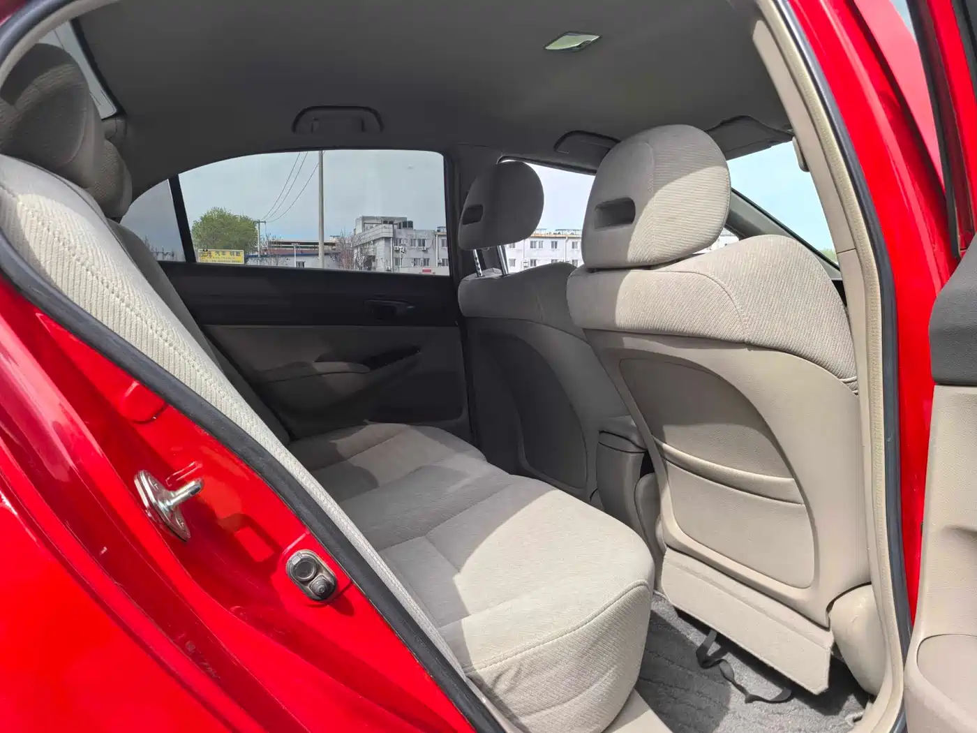 CIIMO CIIMO 2013 2012 1.8L Automatic