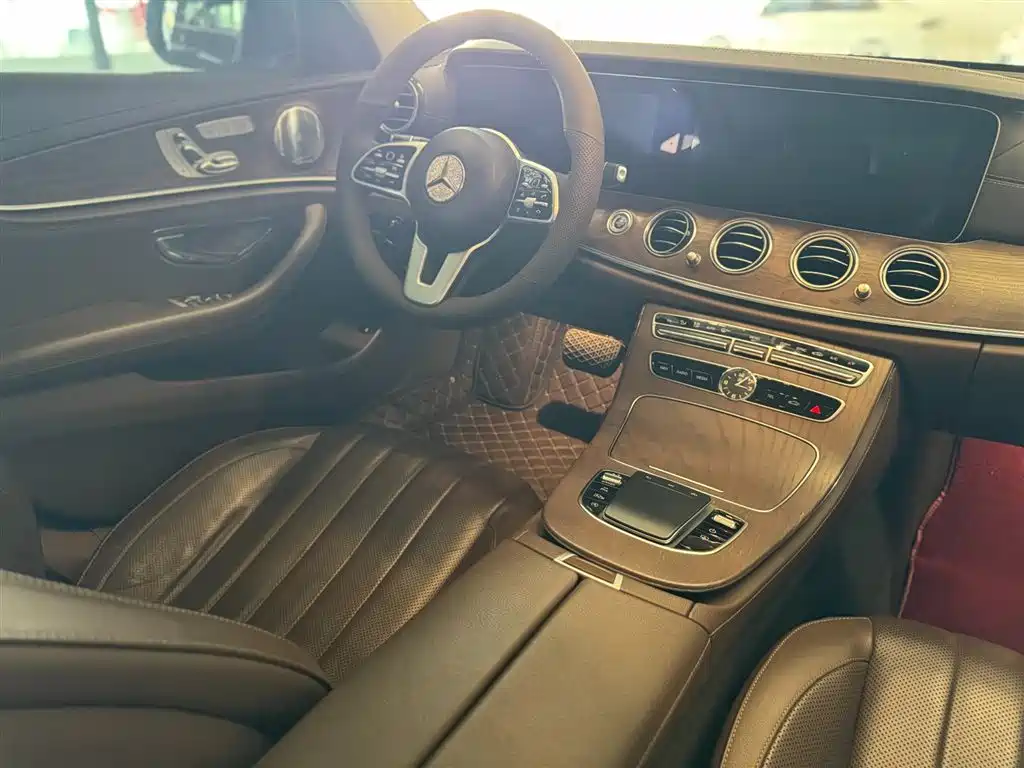 Mercedes-Benz E-Class 2019 Facelift E 300 L Luxury фото 16