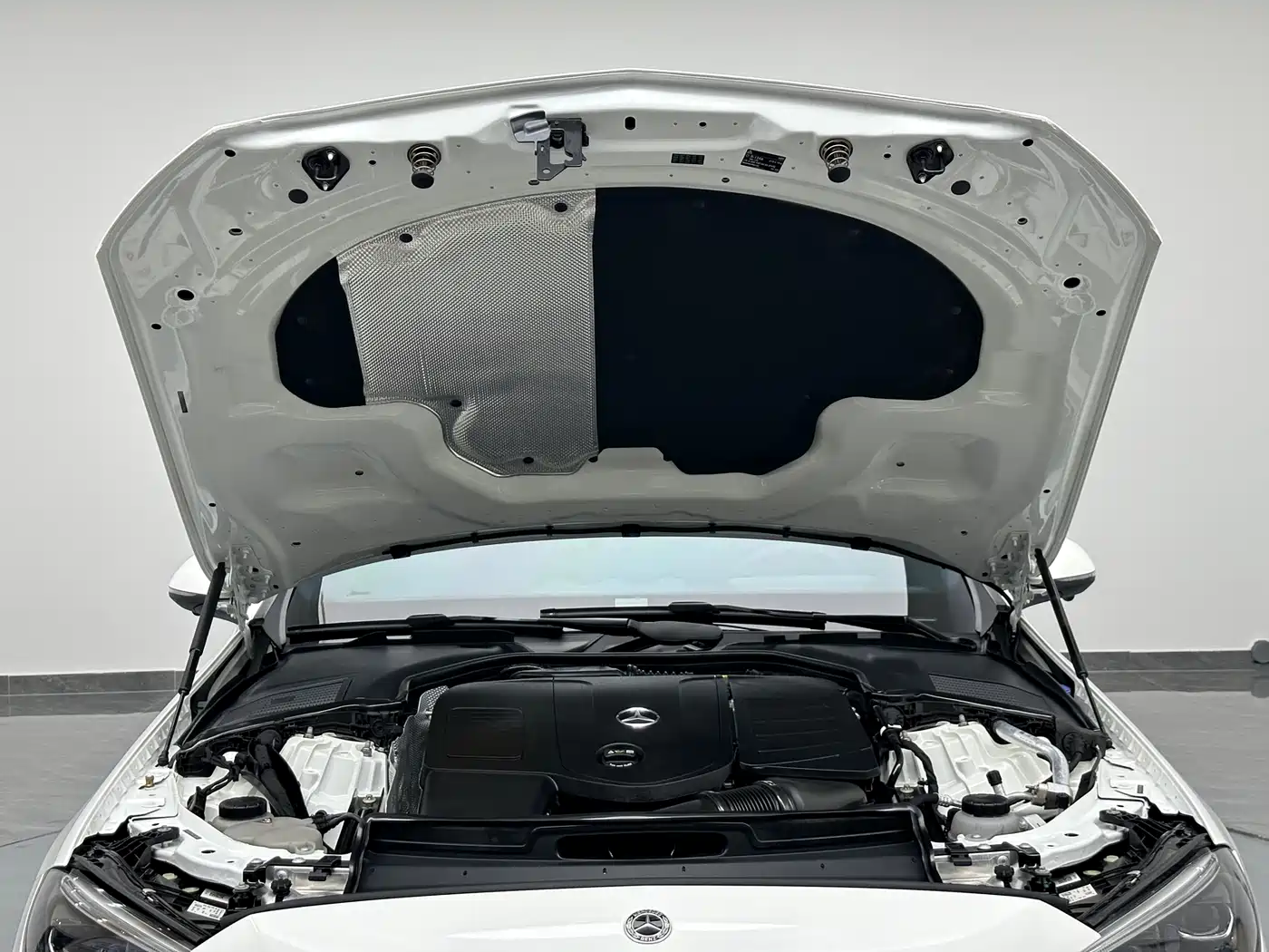 Mercedes-Benz C-Class 2024 Facelift III C 260 L фото 28